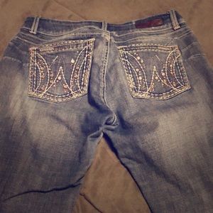 Women’s wranglers